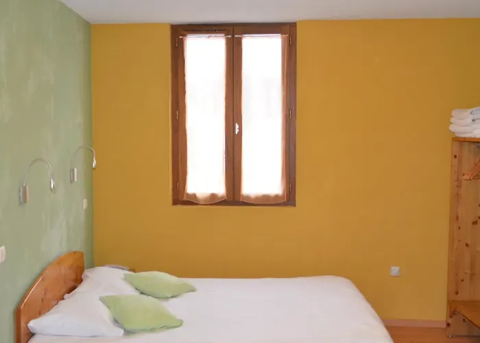 Au Fil De L'eau Hotel 2*